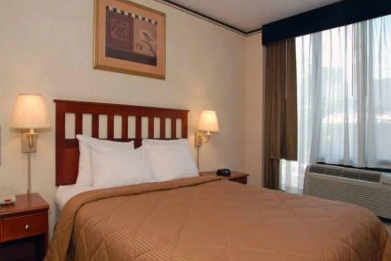Red Lion Inn & Suites Long Island City New York