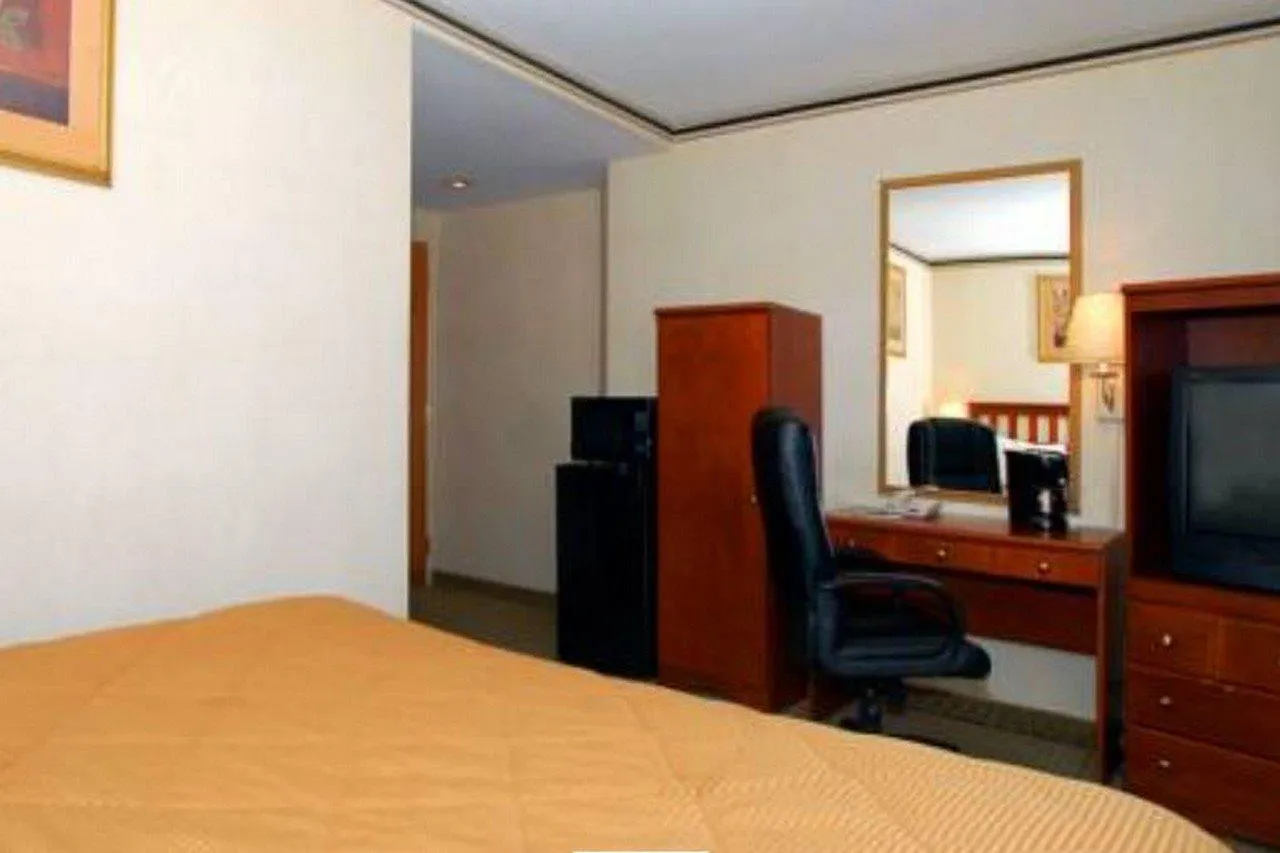 Hotel Red Lion Inn & Suites Long Island City New York