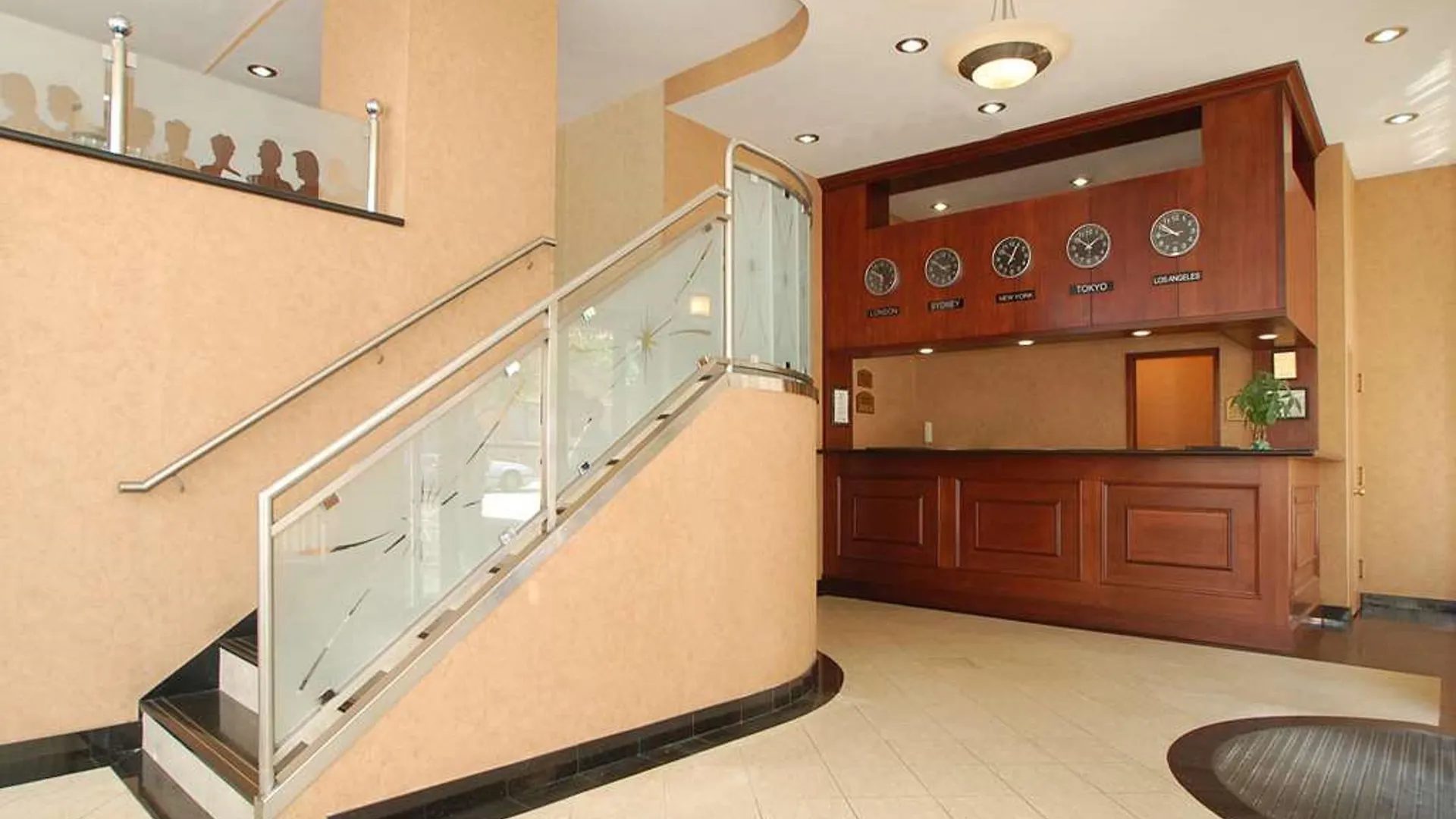Red Lion Inn & Suites Long Island City New York Hotel
