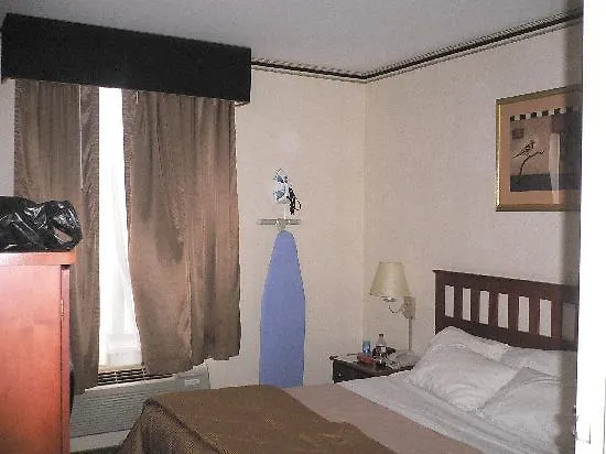 Red Lion Inn & Suites Long Island City New York
