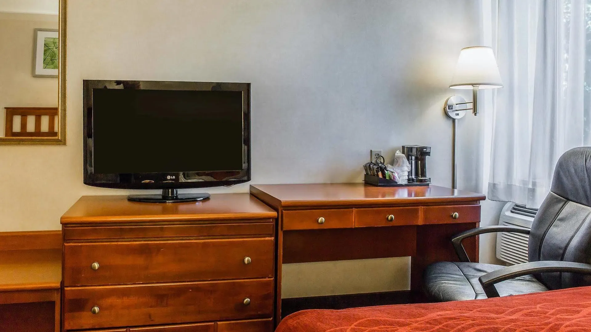Red Lion Inn & Suites Long Island City New York