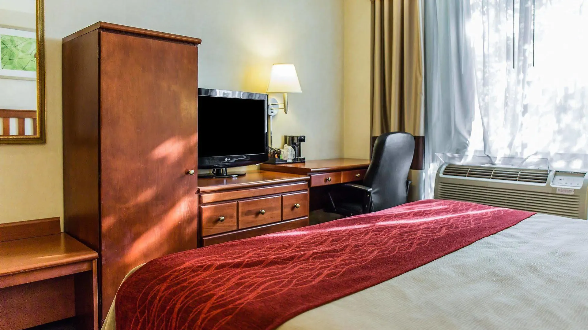 Red Lion Inn & Suites Long Island City New York